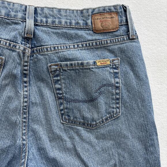Levi Strauss Signature Women Jeans Size 10 Long Bootcut Light Wash Denim - Picture 12 of 13
